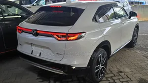Honda Vezel 2021 White
