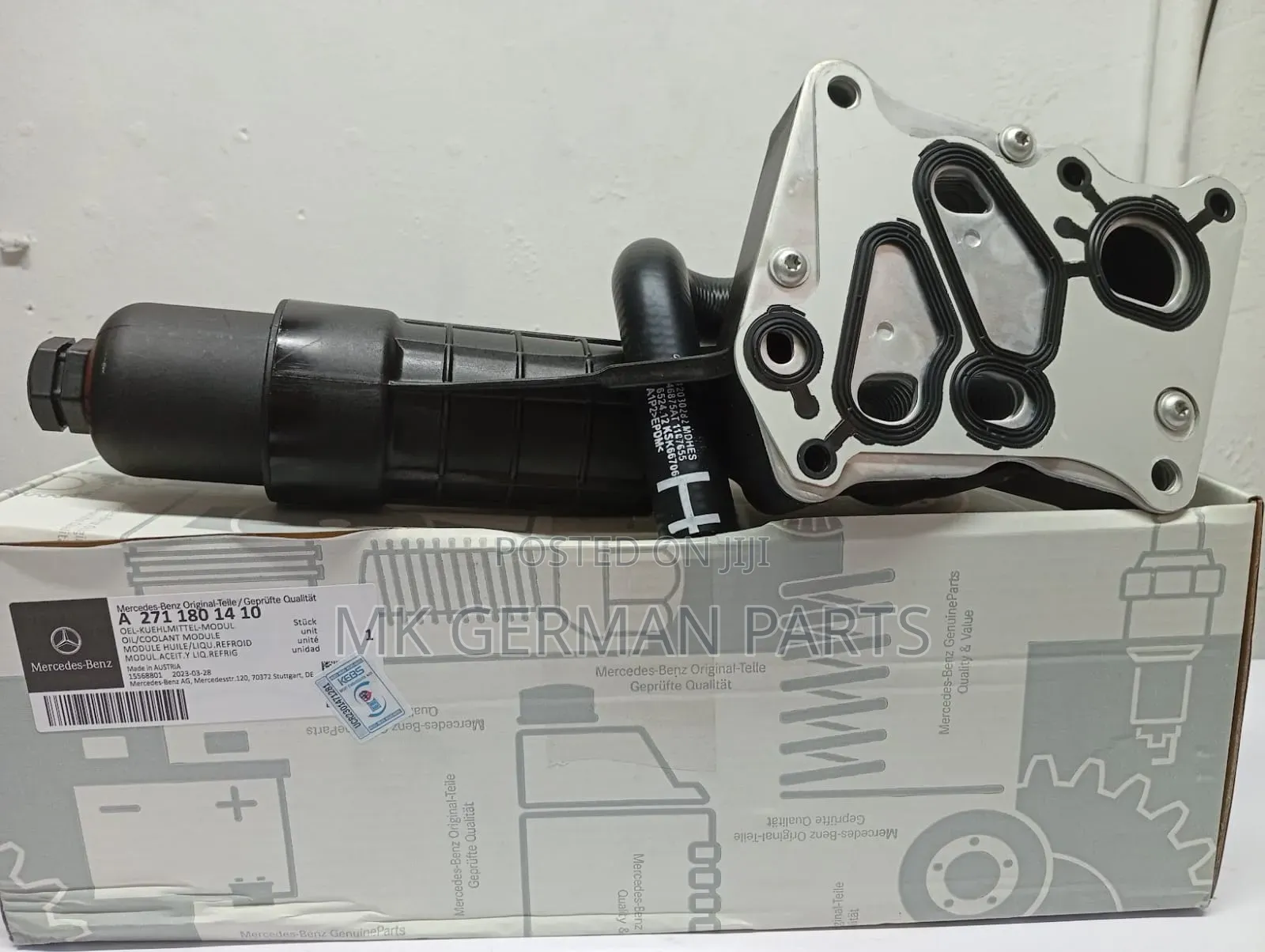 Genuine Mercedes Engine Oil Cooler for M271 CGI/Oil Cooler Housing.