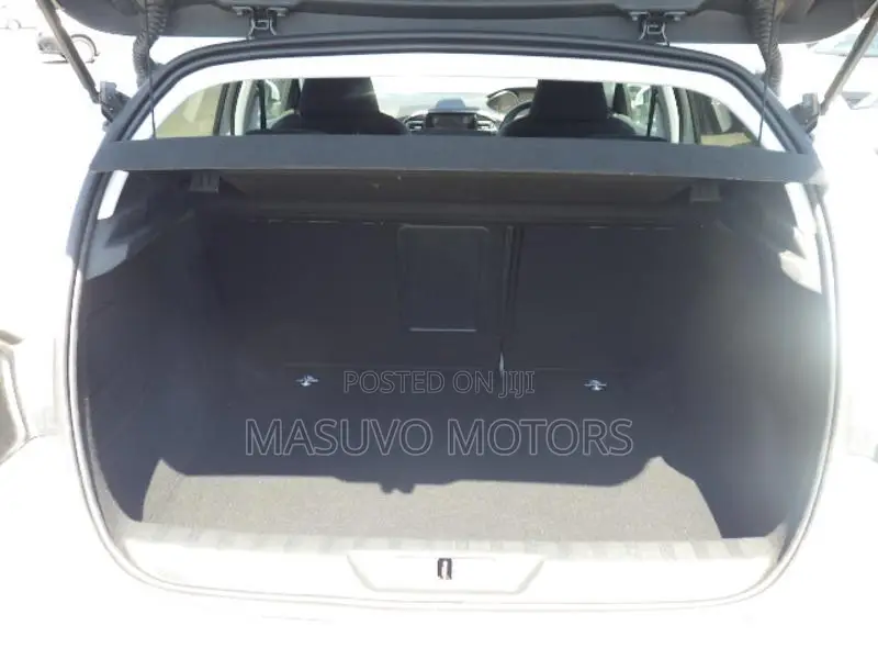 Peugeot 308 2019 White