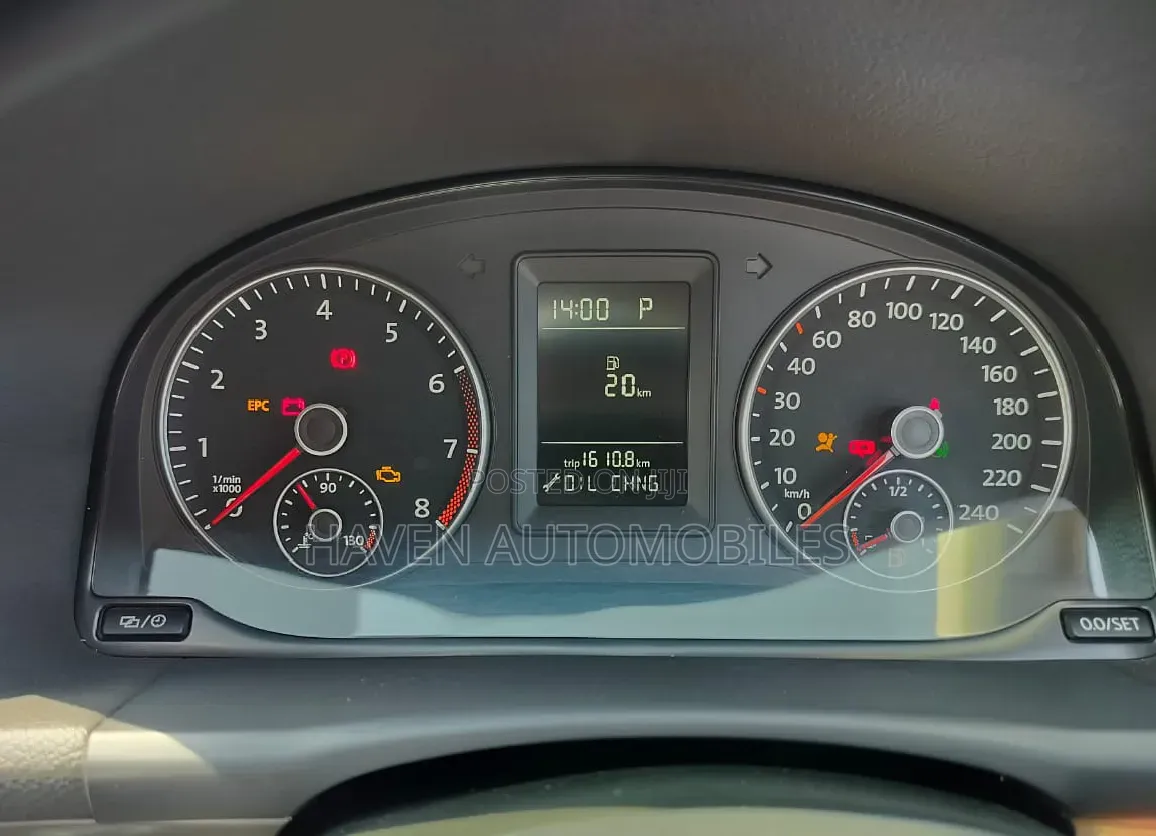 Volkswagen Touran 2014 Blue