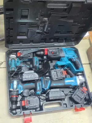 Makita Multi-Function 4 in 1 Cordless Set