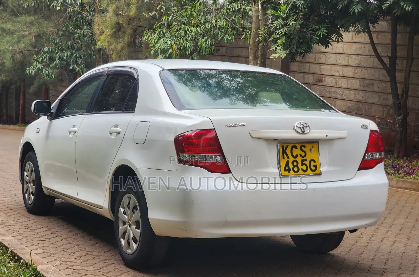 Toyota Axio 2011 White