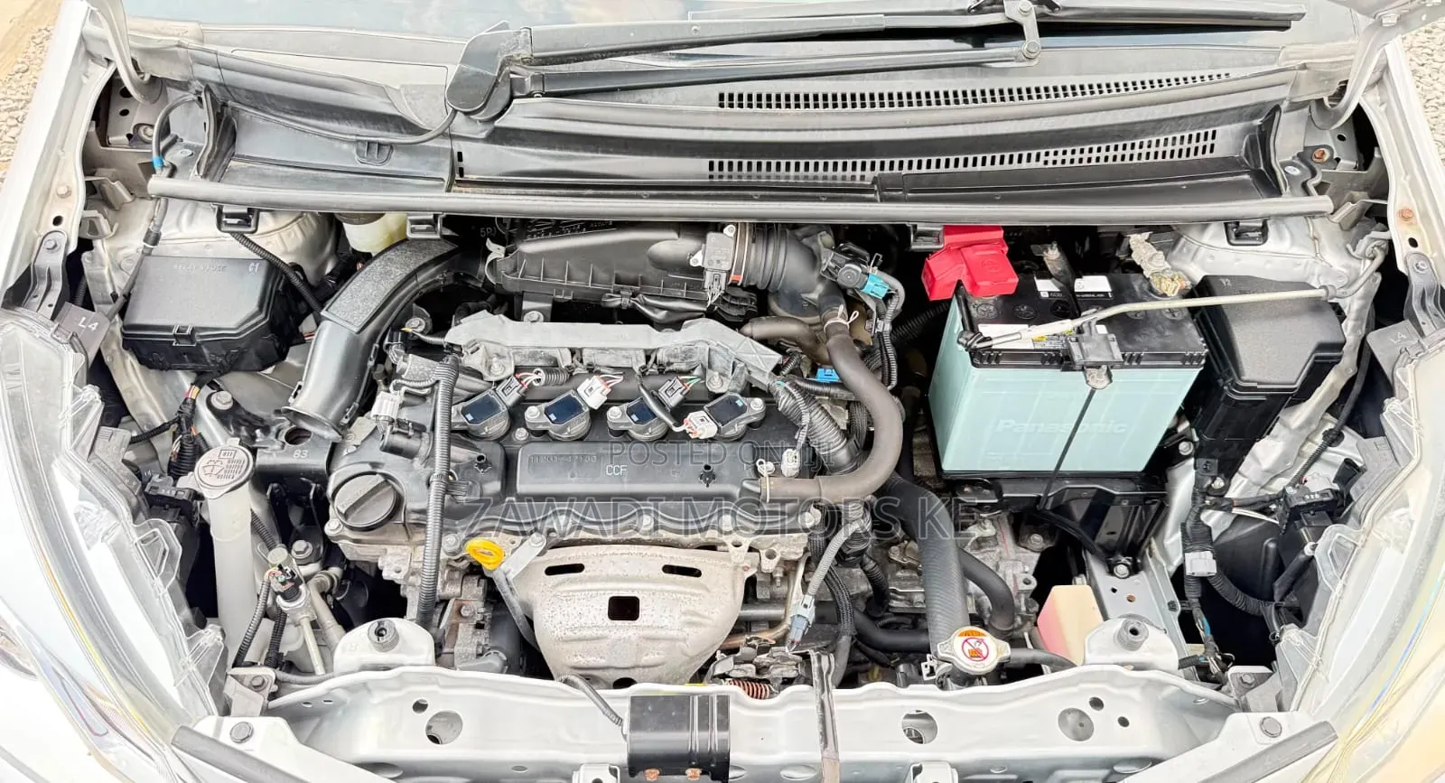 Toyota Vitz 2019 Silver
