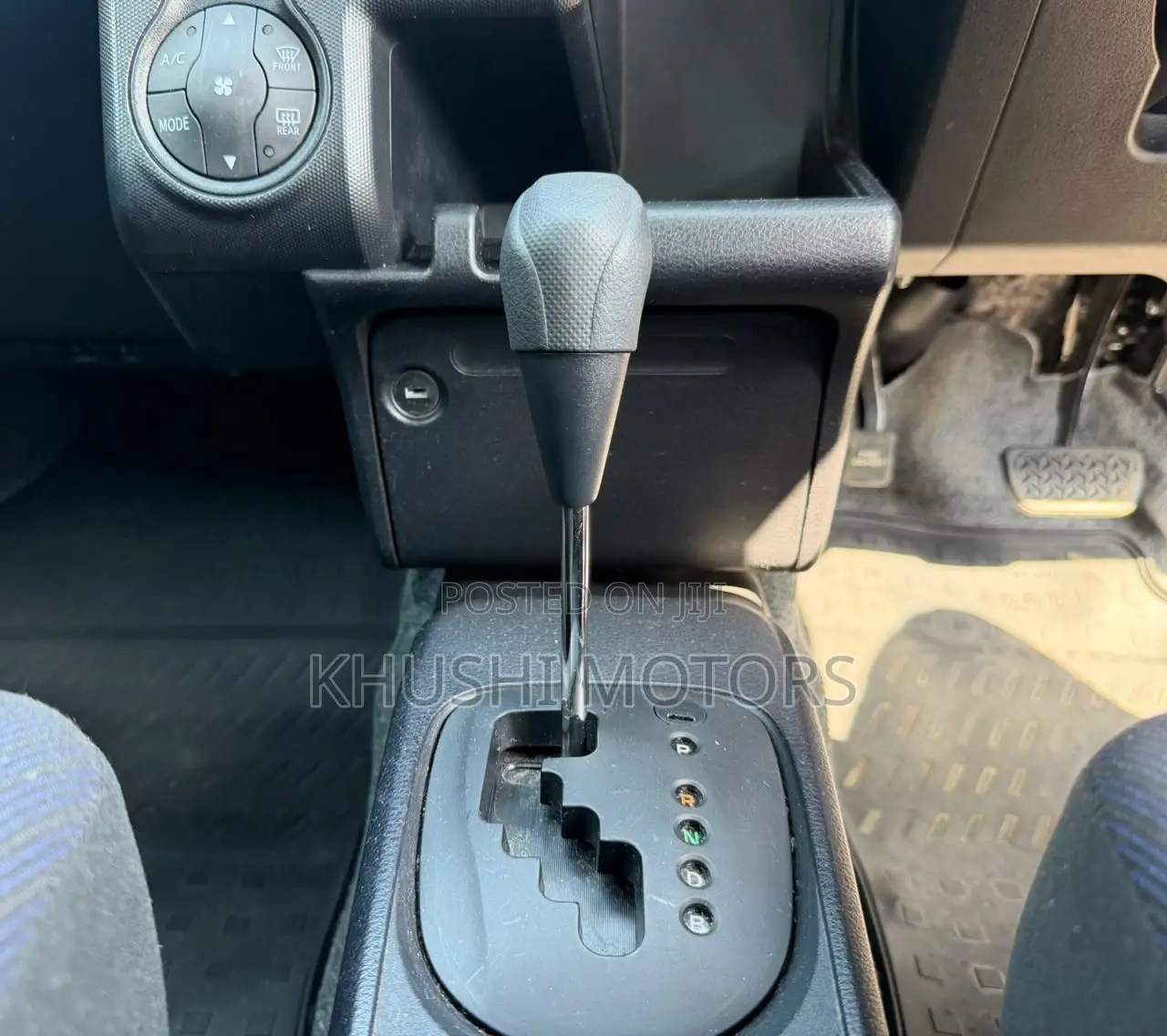 Toyota Probox 2019 Purple