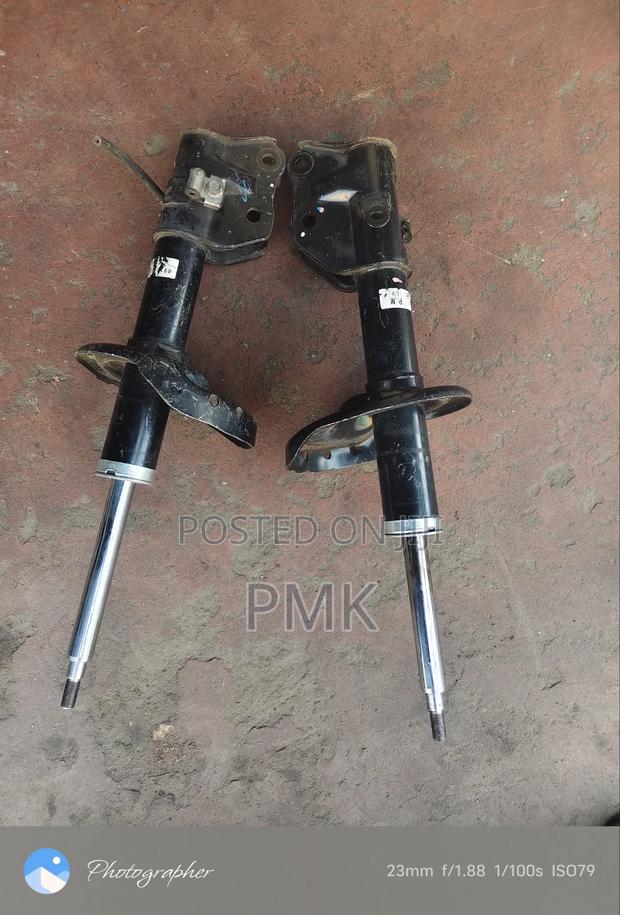 Subaru Legacy Front Shock - thumbnail 2