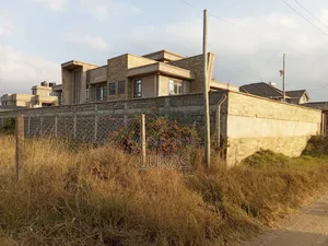 6bdrm Maisonette in Kenedia, Mavoko for sale
