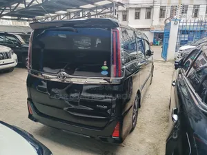 Toyota Noah 2019 Black