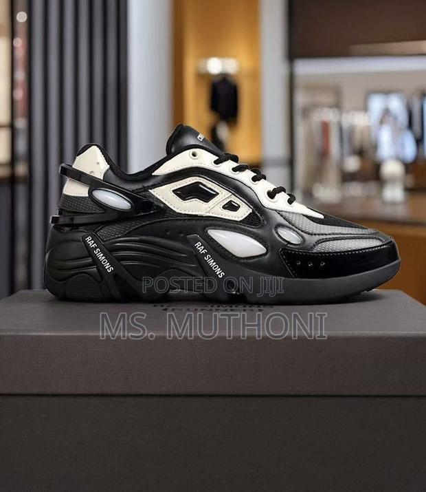 Fully Boxed Raf Simons Cylon-21 Size 40-45