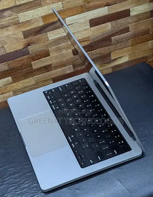 Laptop Apple MacBook Pro 2021 M1 16GB Apple M1 Pro SSD 512GB
