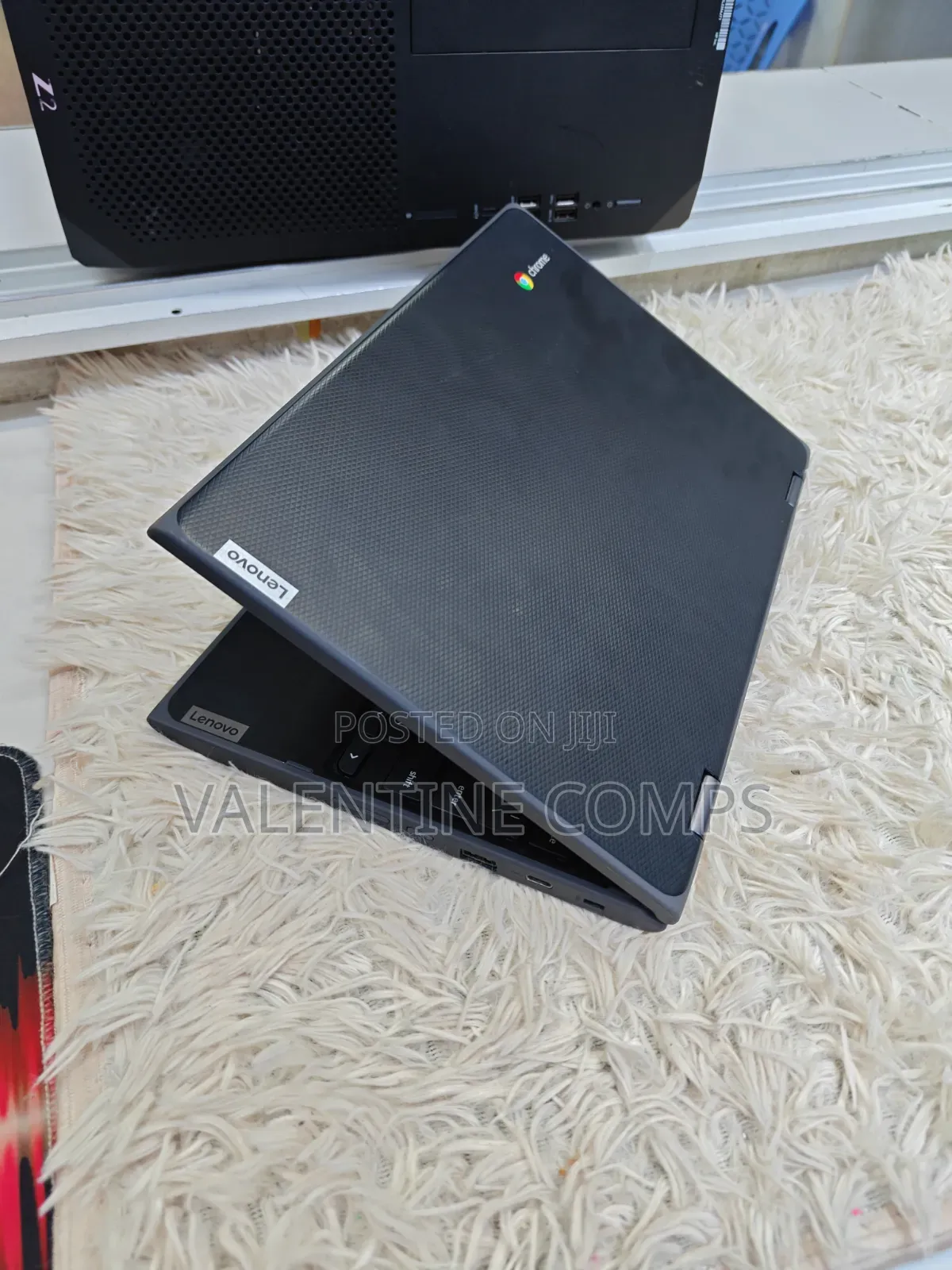 Laptop Lenovo 300e 4GB Intel SSD 32GB