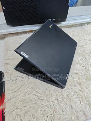 Laptop Lenovo 300e 4GB Intel SSD 32GB