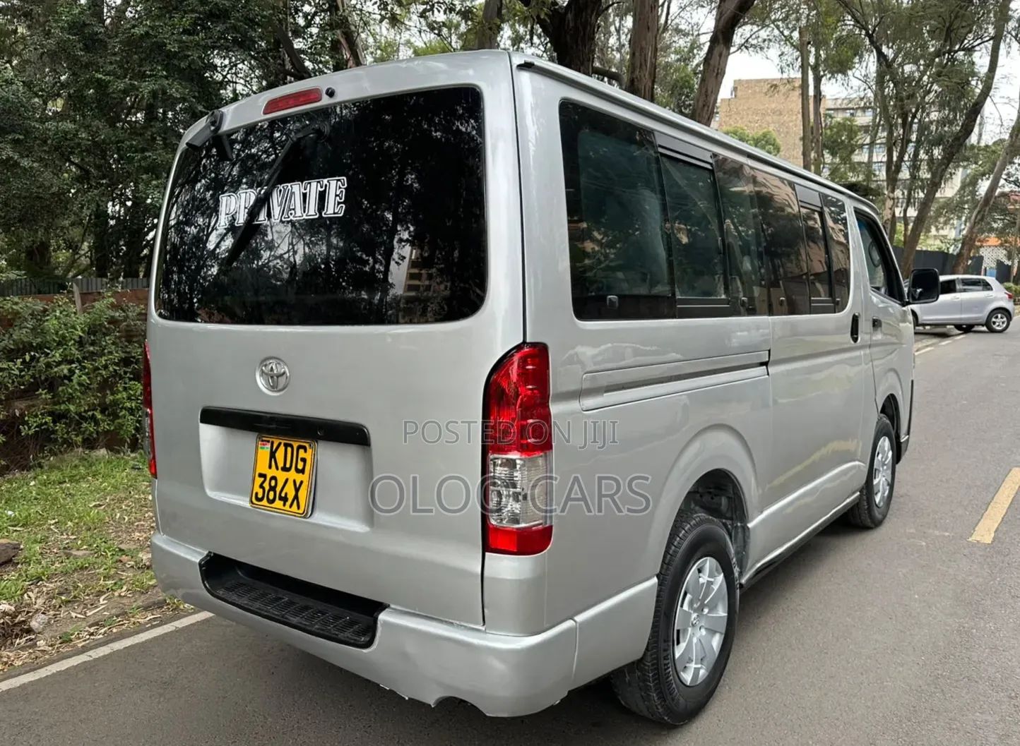 Toyota HiAce 2015 Silver