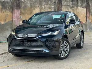 Toyota Harrier 2.0 2020 Black
