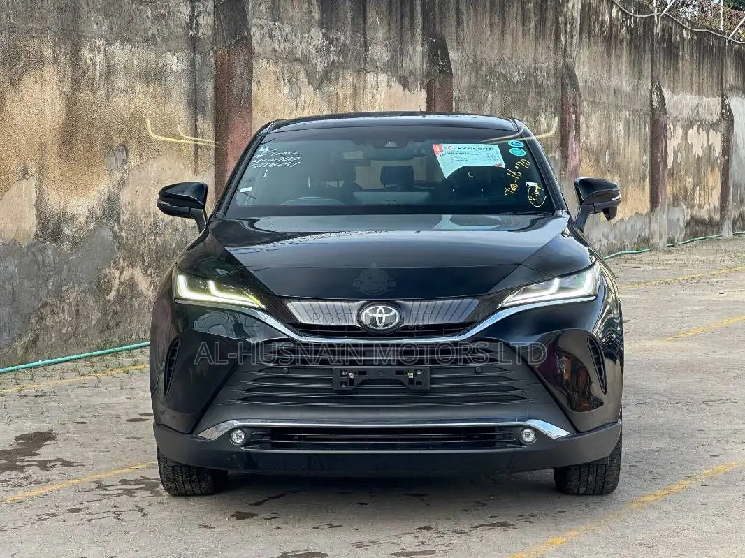 Toyota Harrier 2.0 2020 Black