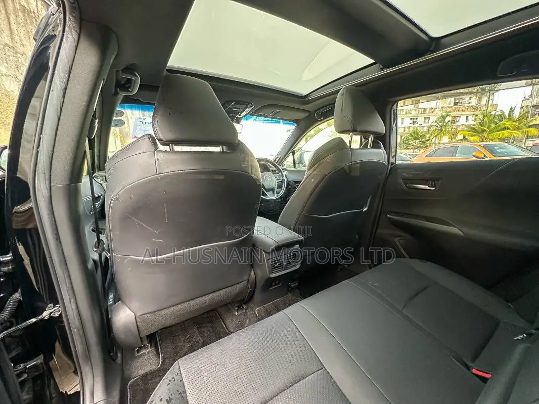 Toyota Harrier 2.0 2020 Black