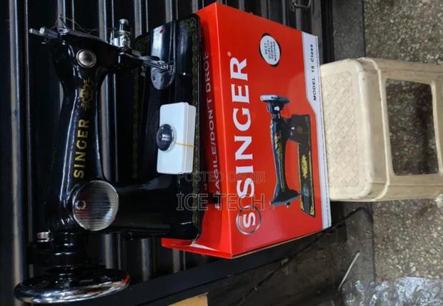 Singer Industrial Sewing Machine/Model 15 Sewing Machine - main view