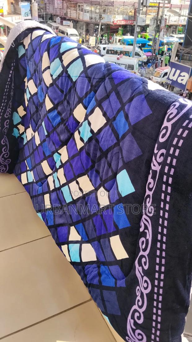 6×6 Woolen Duvet in Beautiful Colours - main view