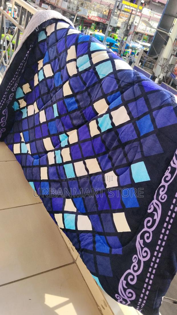 6×6 Woolen Duvet in Beautiful Colours - thumbnail 2