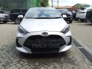 Toyota Yaris 2020 Silver