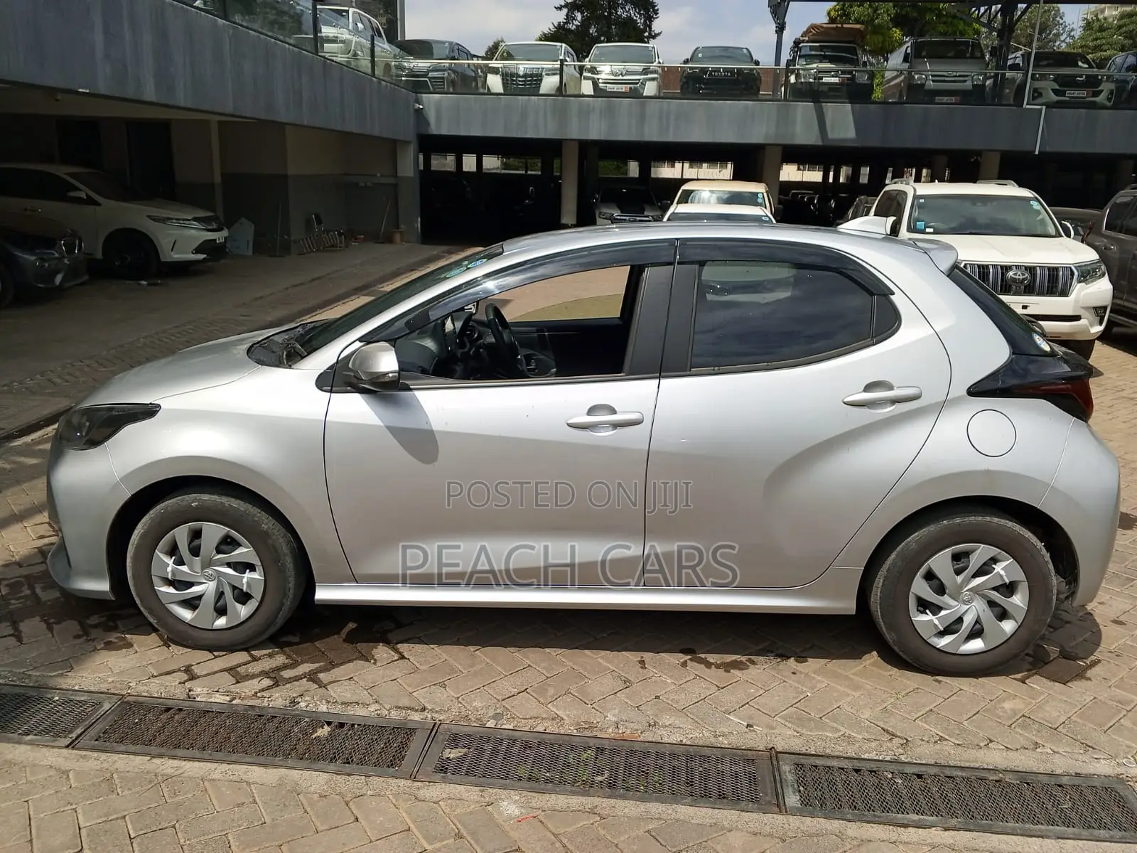 Toyota Yaris 2020 Silver