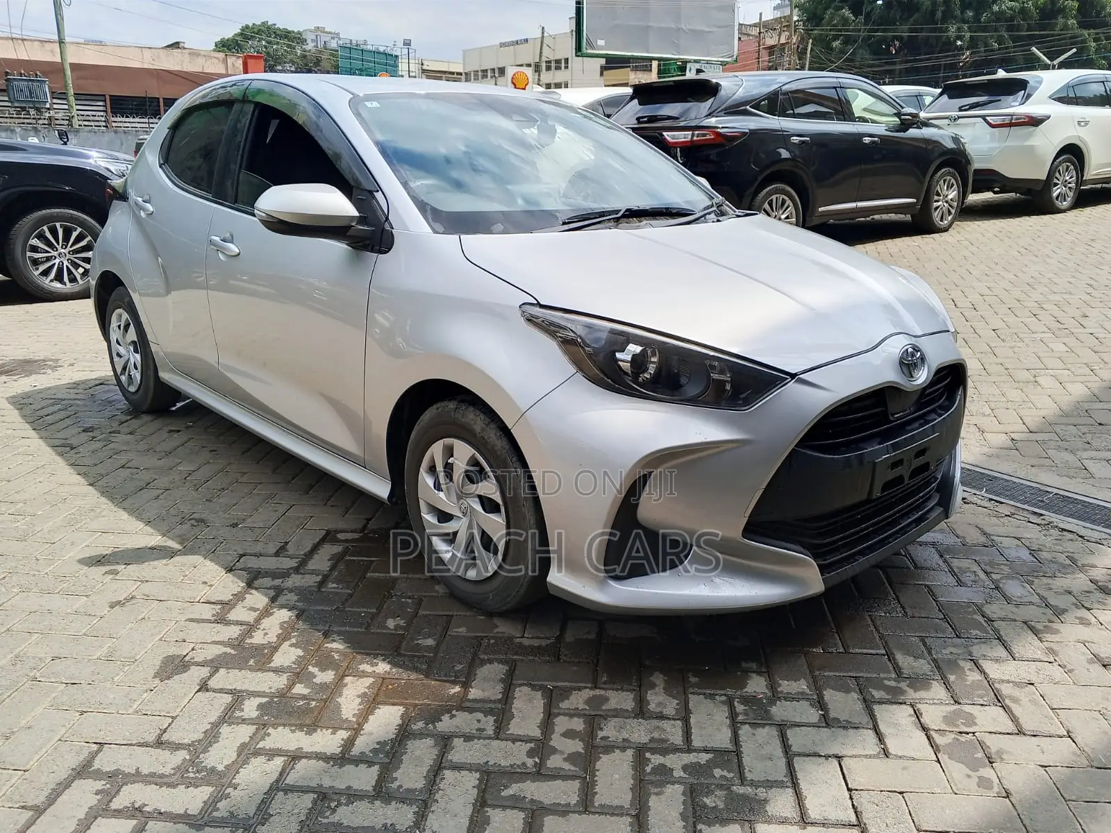 Toyota Yaris 2020 Silver