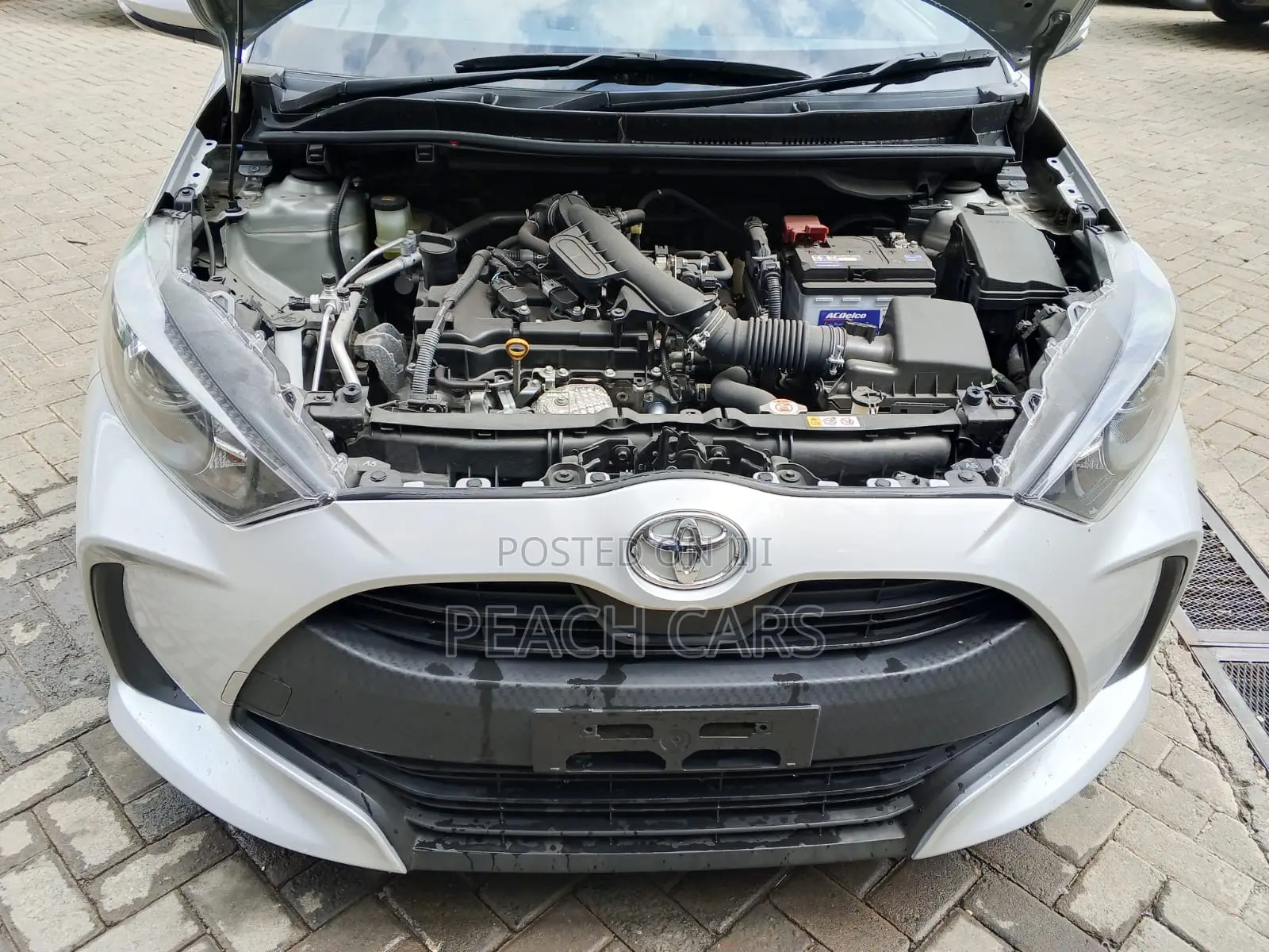 Toyota Yaris 2020 Silver