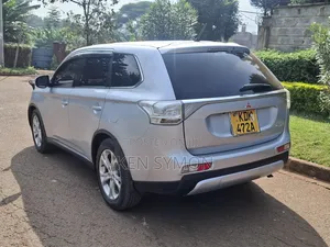 Mitsubishi Outlander 2014 Silver