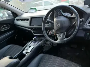 Honda Vezel 2017 White