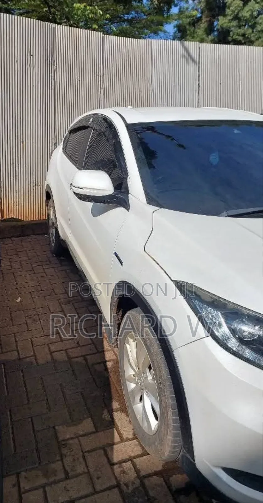 Honda Vezel 2017 White