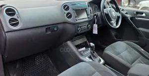Volkswagen Tiguan 1.4 TSI 2008 Red