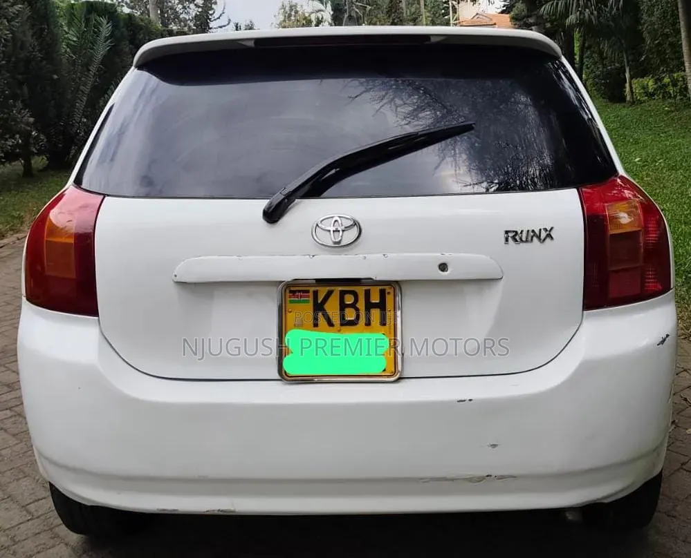 Toyota Corolla RunX 2003 White