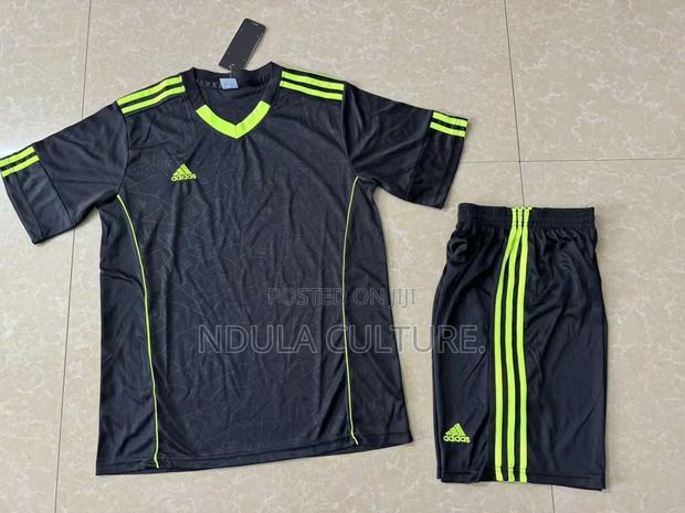 Kids Soccer Uniforms Size 22—32 - thumbnail 3