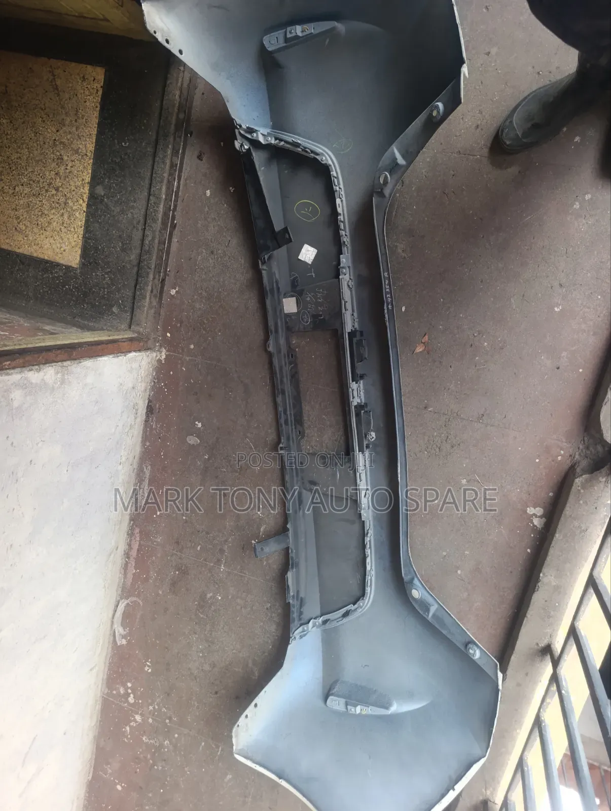 Auris 2013 Back Bumper Ex Japan 