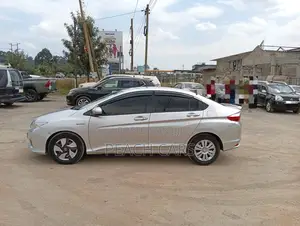 Honda Grace 2016 Silver