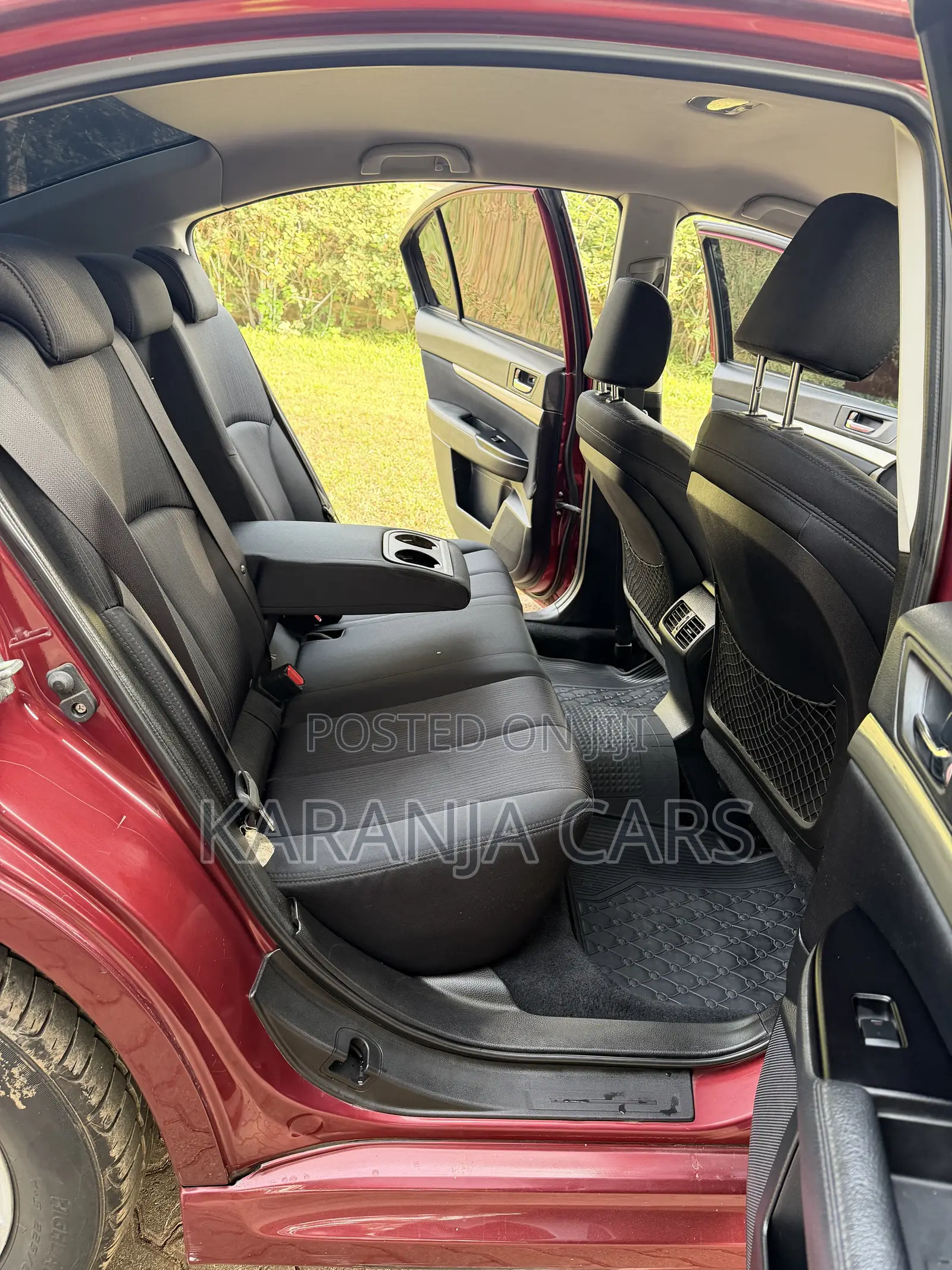 Subaru Legacy 2.5i Premium 2011 Maroon