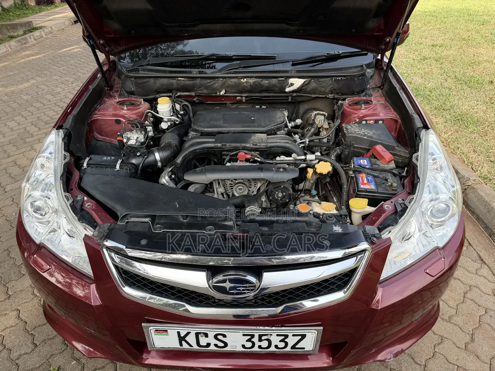 Subaru Legacy 2.5i Premium 2011 Maroon