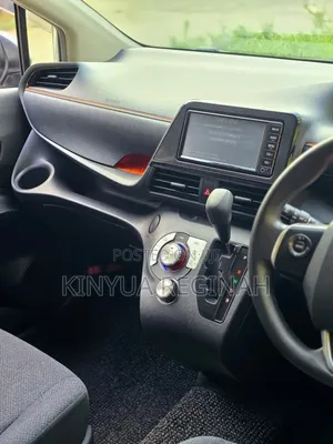 Toyota Sienta 2020 White