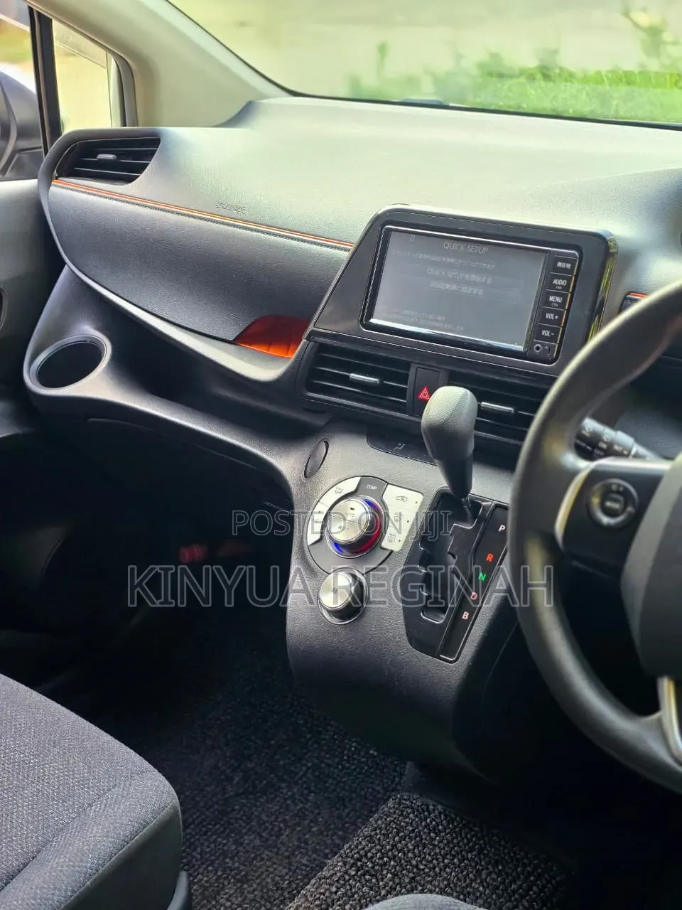 Toyota Sienta 2020 White