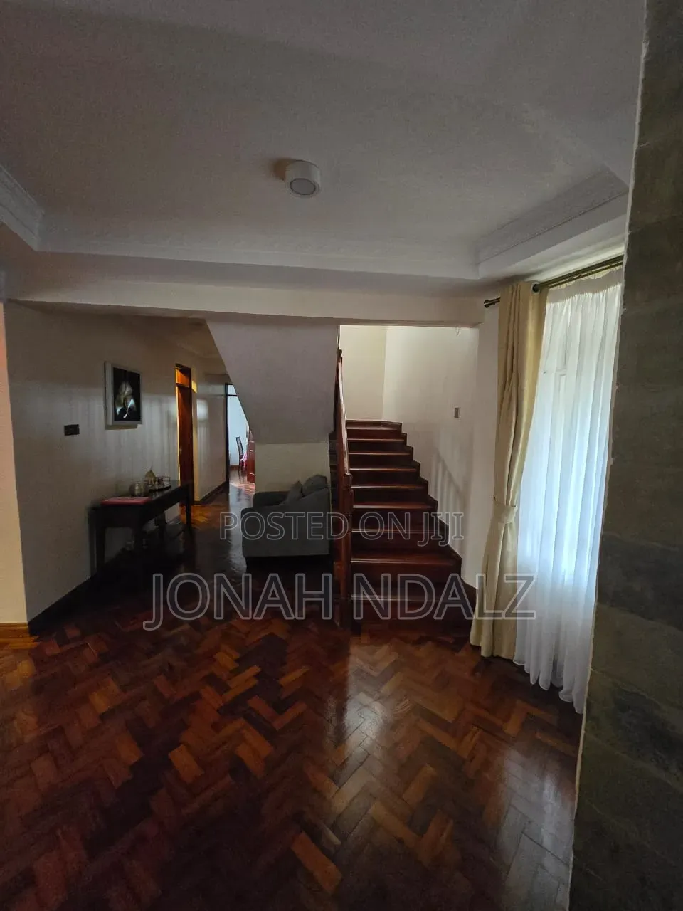 5bdrm Mansion in Viraj Area for sale