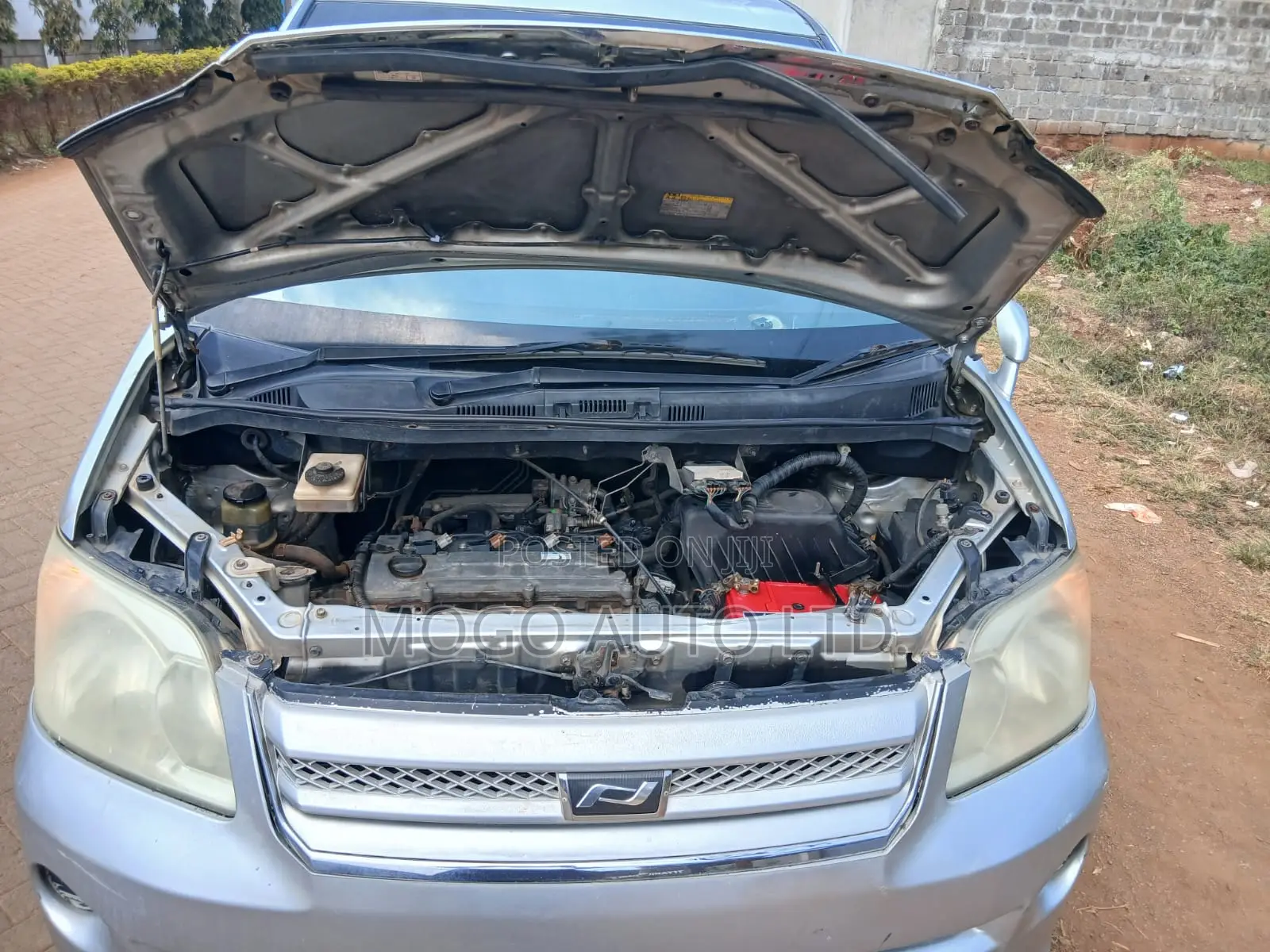 Toyota Noah 2007 Silver