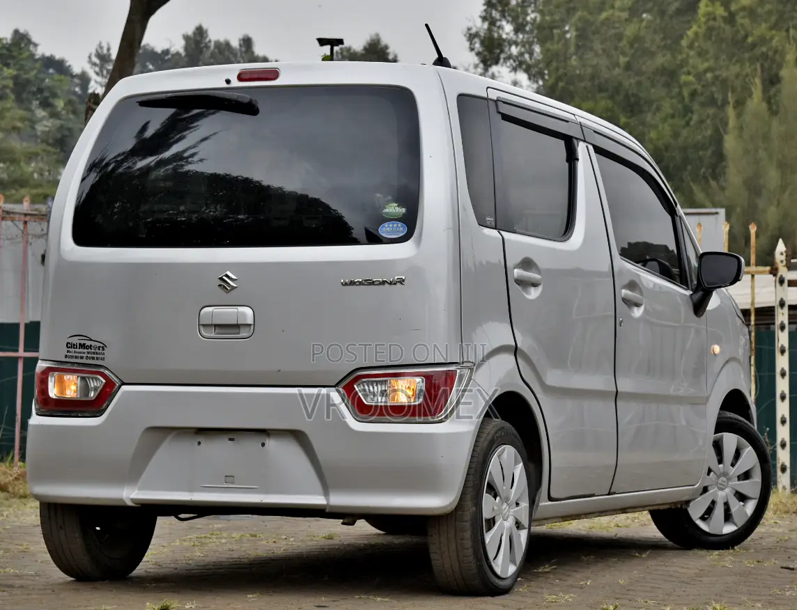 Suzuki Wagon R 2018 Silver