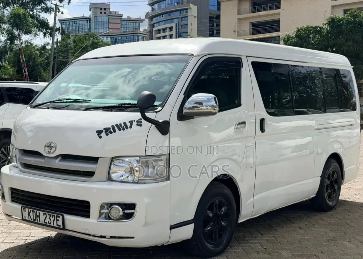 Toyota HiAce 2010 White