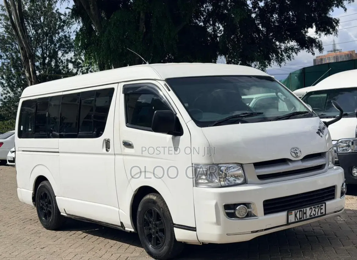 Toyota HiAce 2010 White