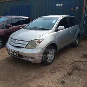 Toyota IST 2006 Silver