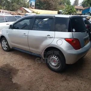 Toyota IST 2006 Silver