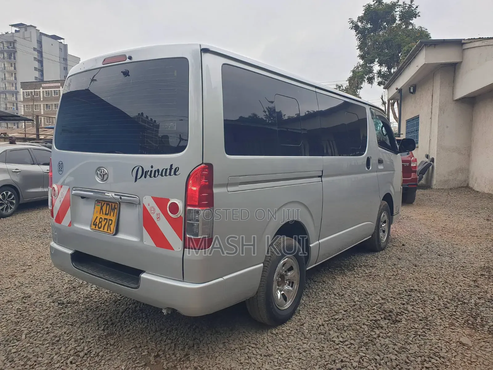 Toyota HiAce 2016 Silver