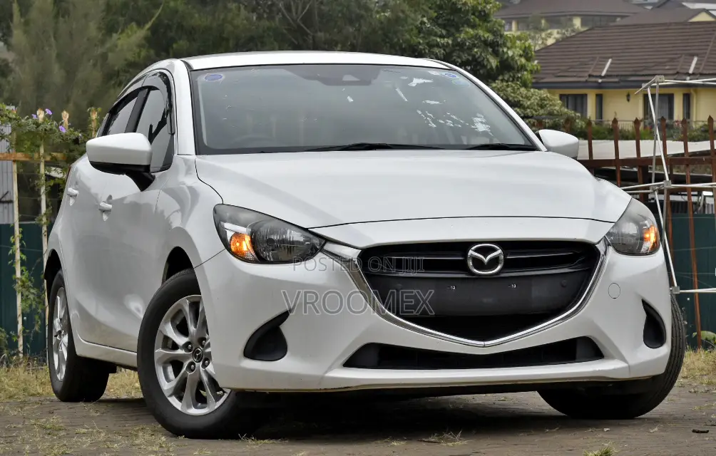 Mazda Demio 2018 White