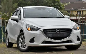 Mazda Demio 2018 White