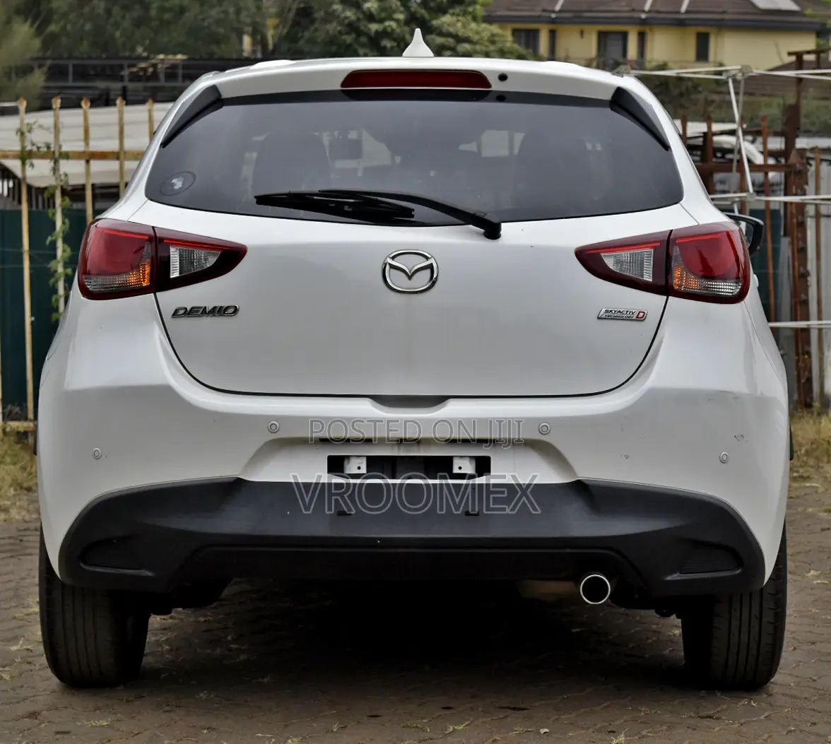 Mazda Demio 2018 White