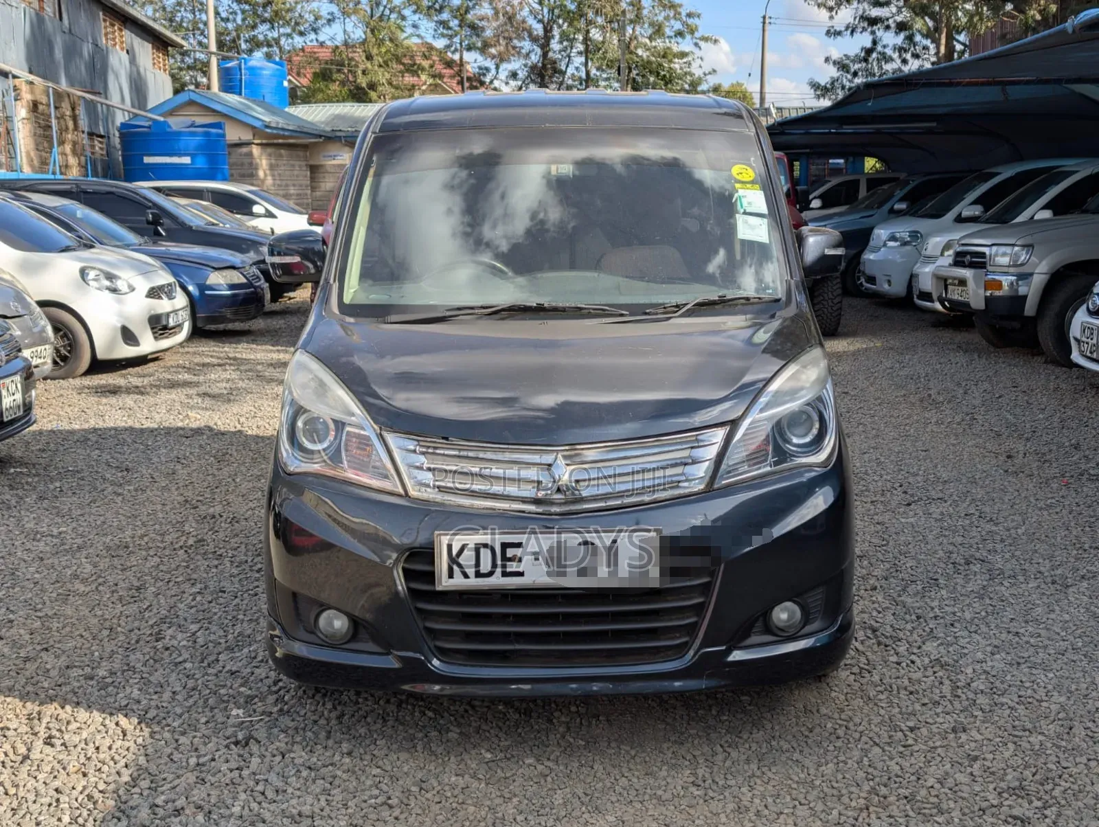 Mitsubishi Delica 2014 Black